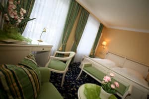 Wellnesshotel Moknis im Schwarzwald das Doppelzimmer Luxus Rossini Bad Wildbad