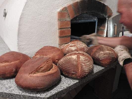 Forsthaus Rehmühle - Backtage im Backhäusle