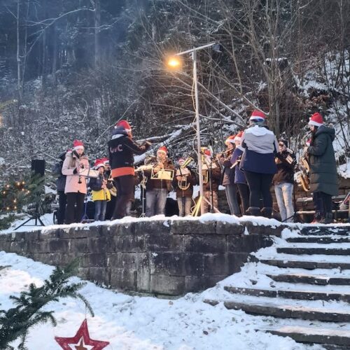 Weihnachtsliederblasen am Baesweiler Eck