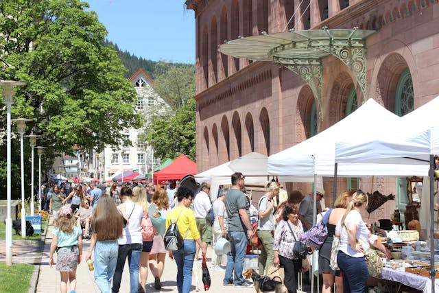 Wildbader Frühling - Antik- und Trödelmarkt