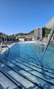 Hotel mit aussenpool im schwarzwald