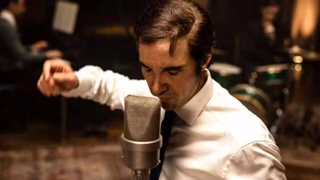 MONSIEUR AZNAVOUR