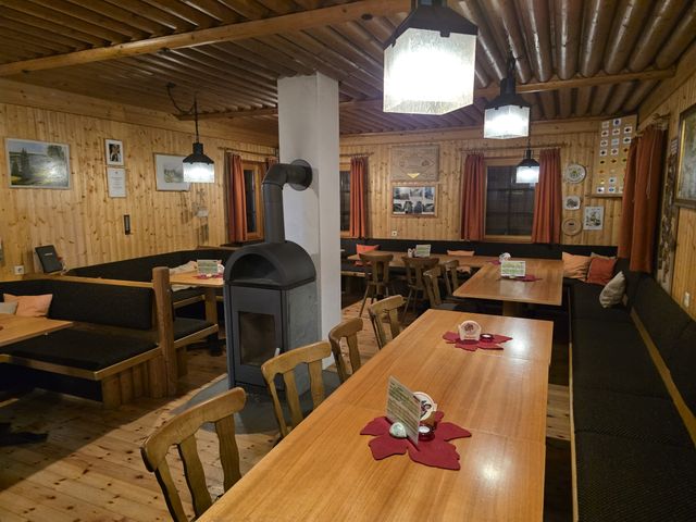 Rodelhütte auf dem Sommerberg – Gemütliche Einkehr